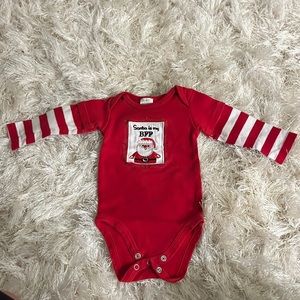 5/ $35💥Santa is my BFF onesie sz 3-6 month